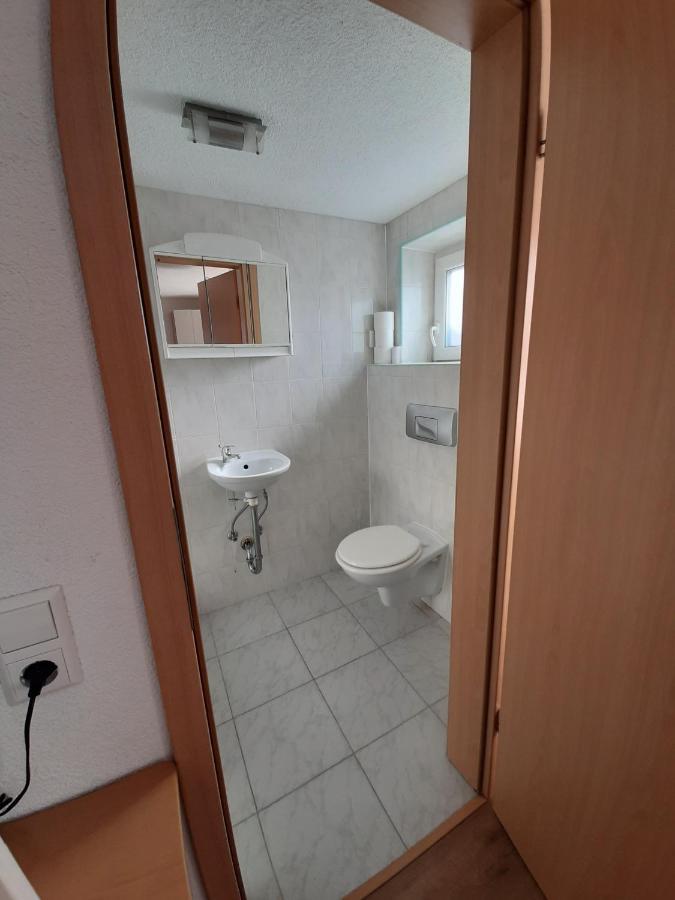 Biberach-Riss-Zimmer-Frei, Einzel-Zimmer Bad Kueche Birkenhard Εξωτερικό φωτογραφία