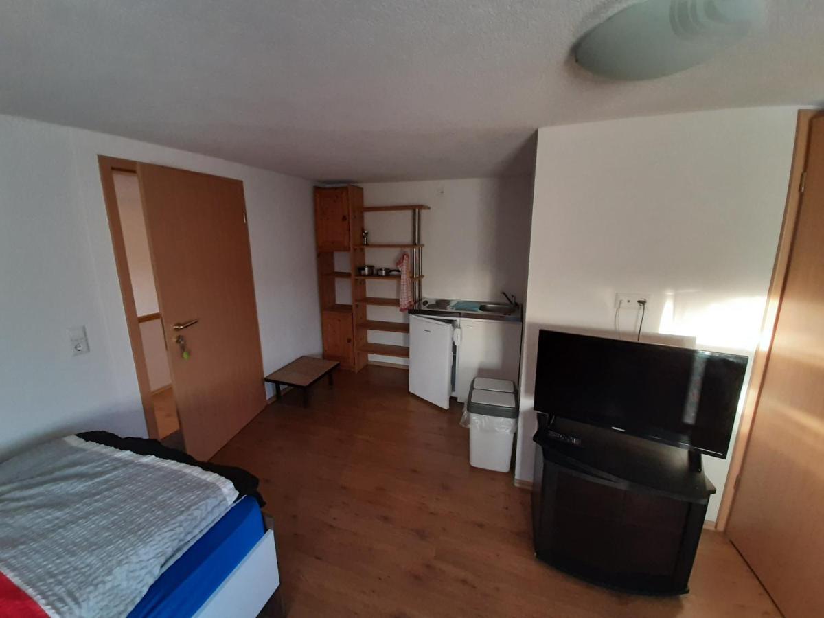 Biberach-Riss-Zimmer-Frei, Einzel-Zimmer Bad Kueche Birkenhard Εξωτερικό φωτογραφία
