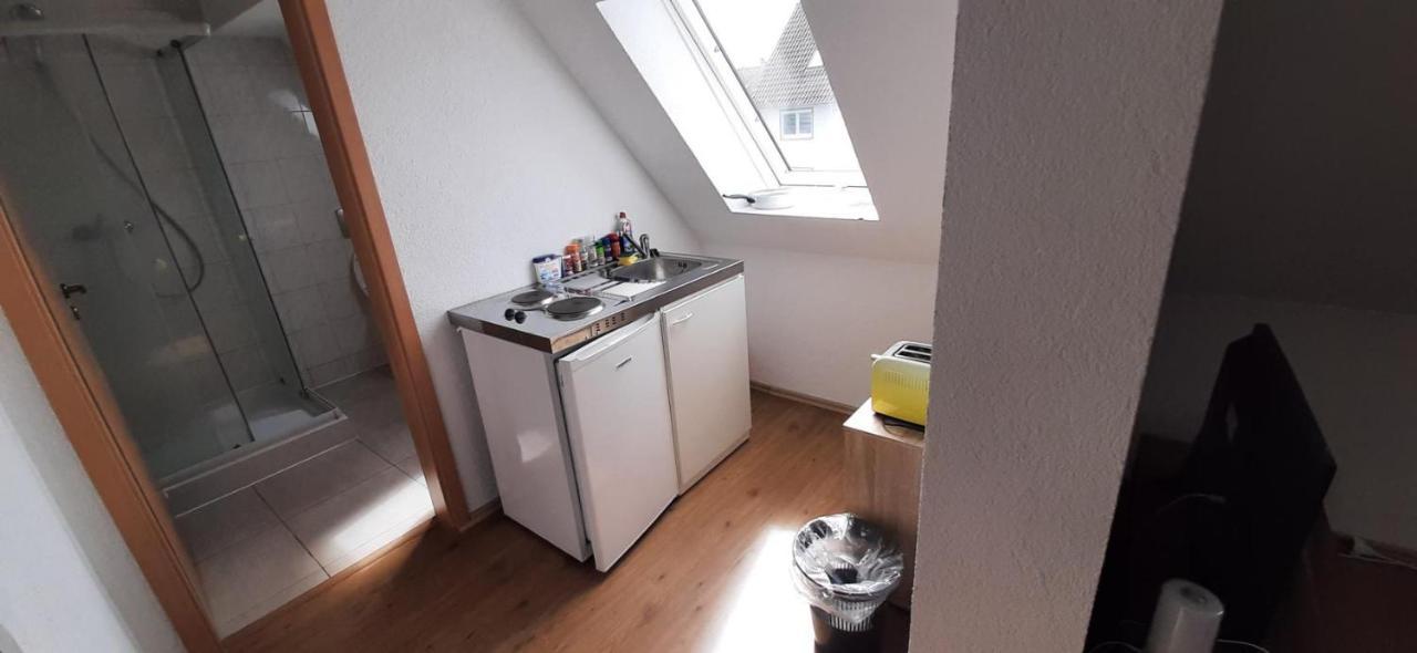 Biberach-Riss-Zimmer-Frei, Einzel-Zimmer Bad Kueche Birkenhard Εξωτερικό φωτογραφία