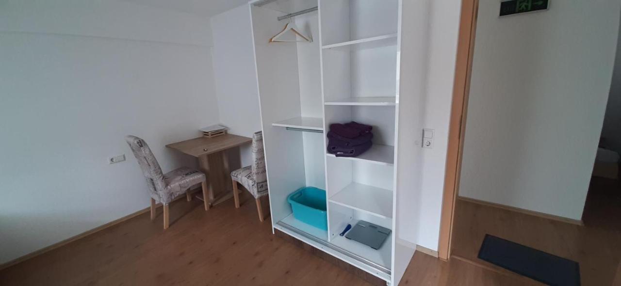 Biberach-Riss-Zimmer-Frei, Einzel-Zimmer Bad Kueche Birkenhard Εξωτερικό φωτογραφία