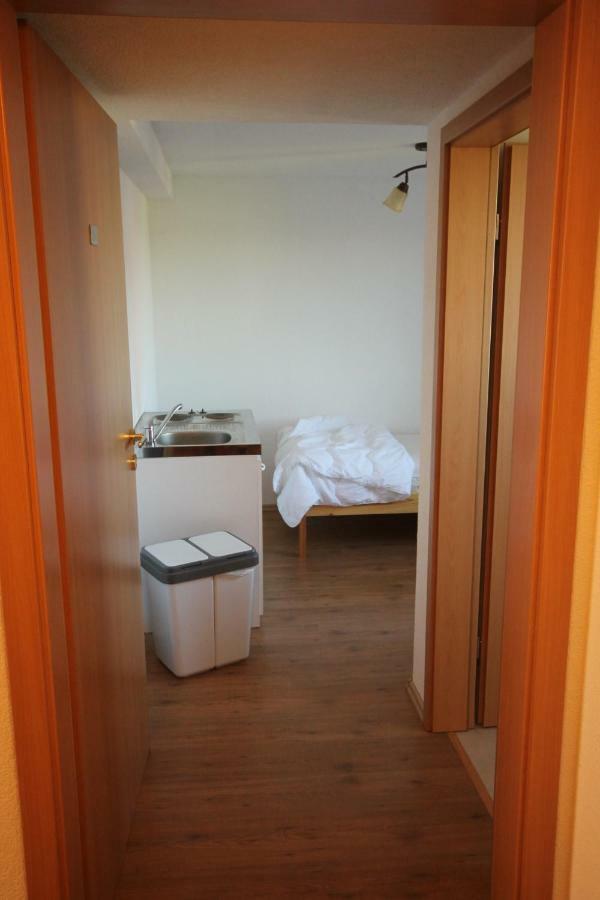 Biberach-Riss-Zimmer-Frei, Einzel-Zimmer Bad Kueche Birkenhard Εξωτερικό φωτογραφία
