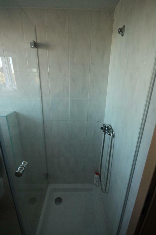 Biberach-Riss-Zimmer-Frei, Einzel-Zimmer Bad Kueche Birkenhard Εξωτερικό φωτογραφία