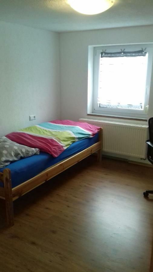 Biberach-Riss-Zimmer-Frei, Einzel-Zimmer Bad Kueche Birkenhard Δωμάτιο φωτογραφία